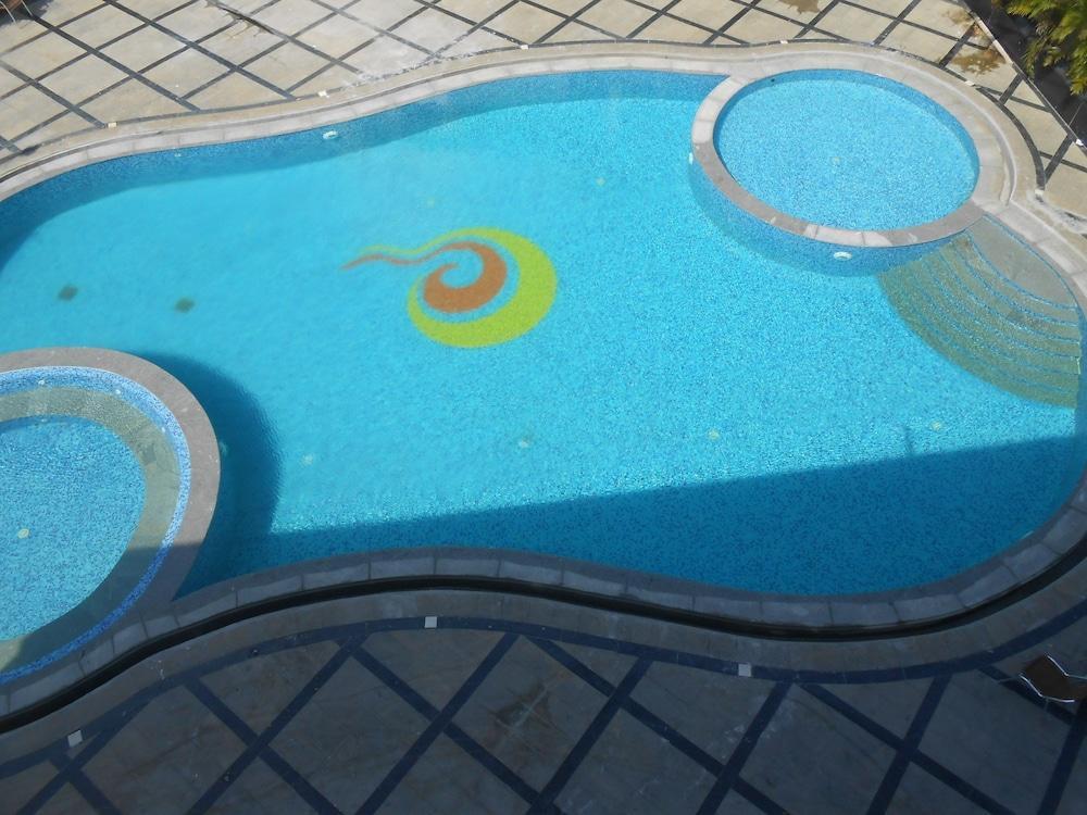 Jade Beach Resort Tirupporur Dış mekan fotoğraf